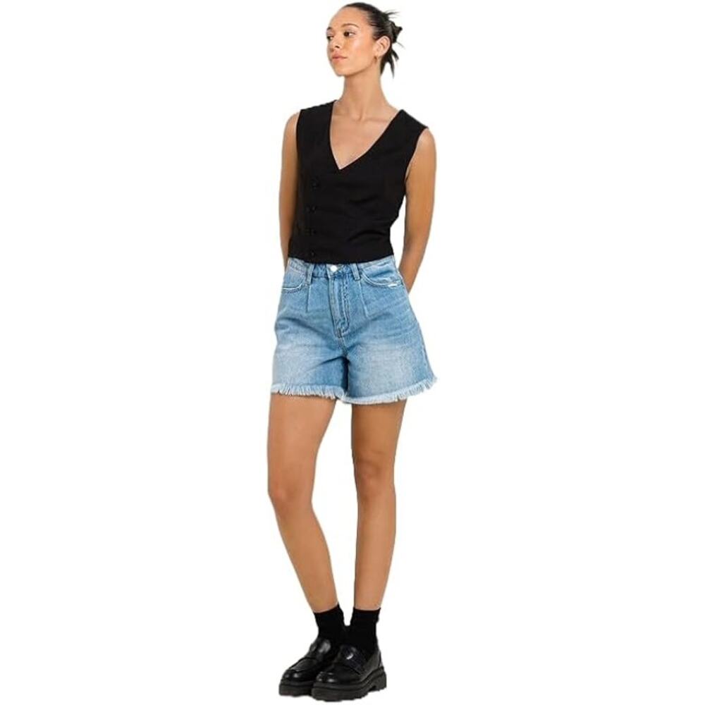 Vervet by Flying Monkey Super High Rise Pleated Shorts - V2897 - Size Medium - Picture 5 of 6